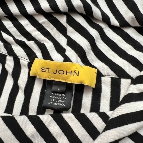 ST.JOHN Luxury Viscose Black And White Striped Tunic Top With Cowl Neck - Picture 13 of 16